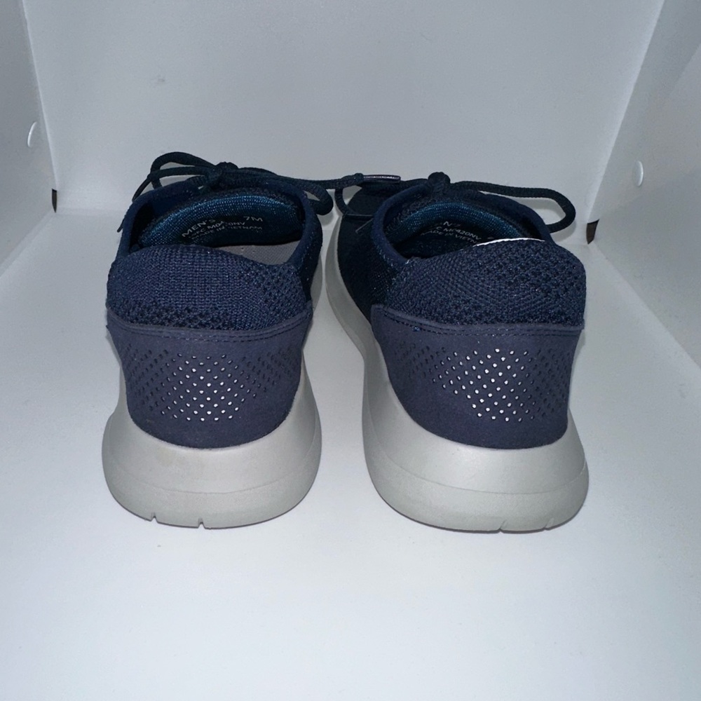 Kizik Madrid Echo Navy Sneakers Men’s 
Size 7M #M0420NV - Picture 7 of 13